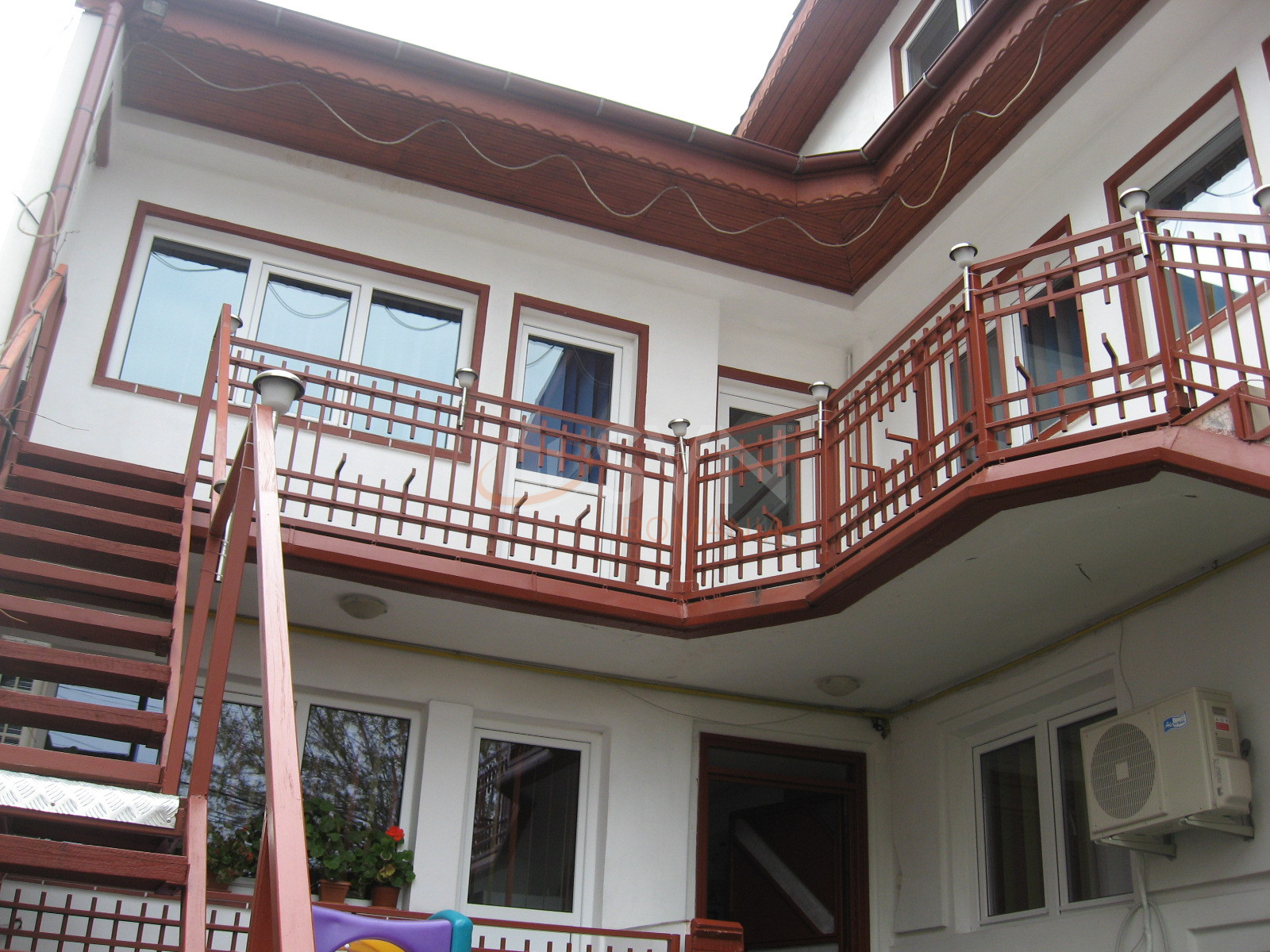 Casa, 8 camere Bucuresti/Calea Calarasilor