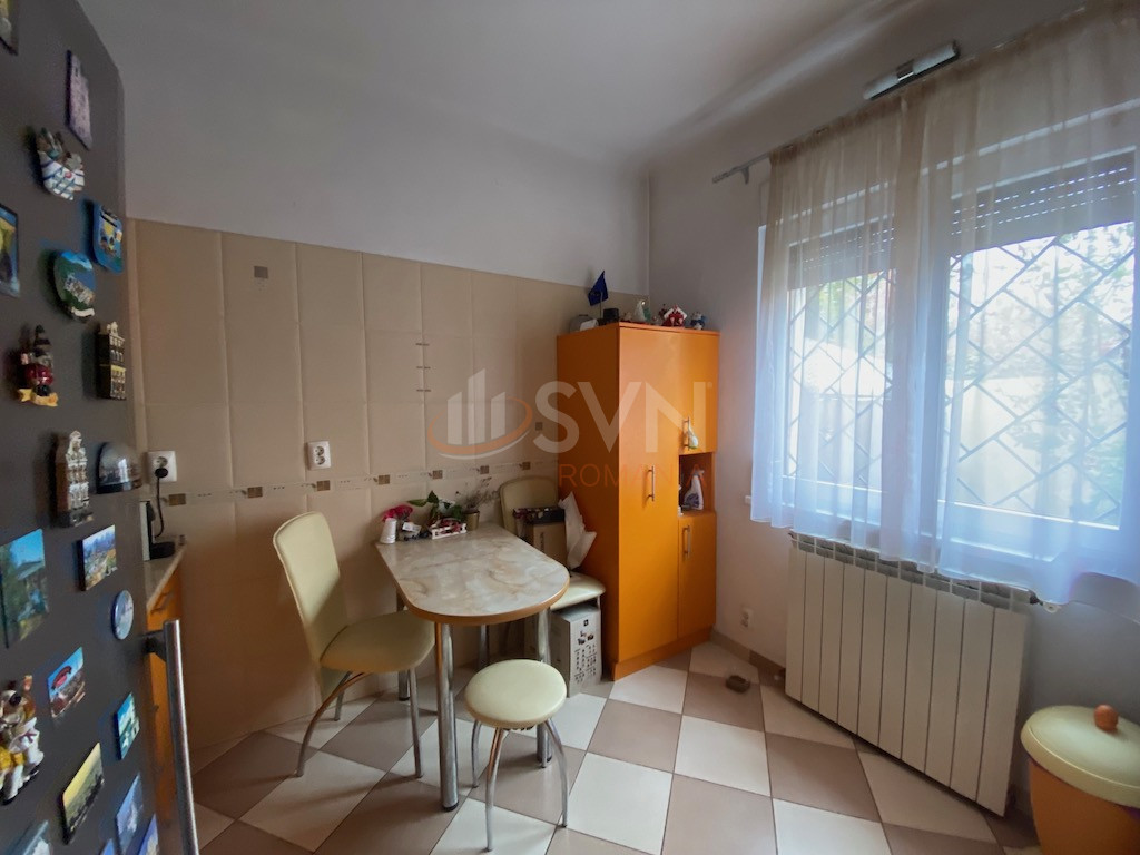 Casa, 8 camere Bucuresti/Domenii