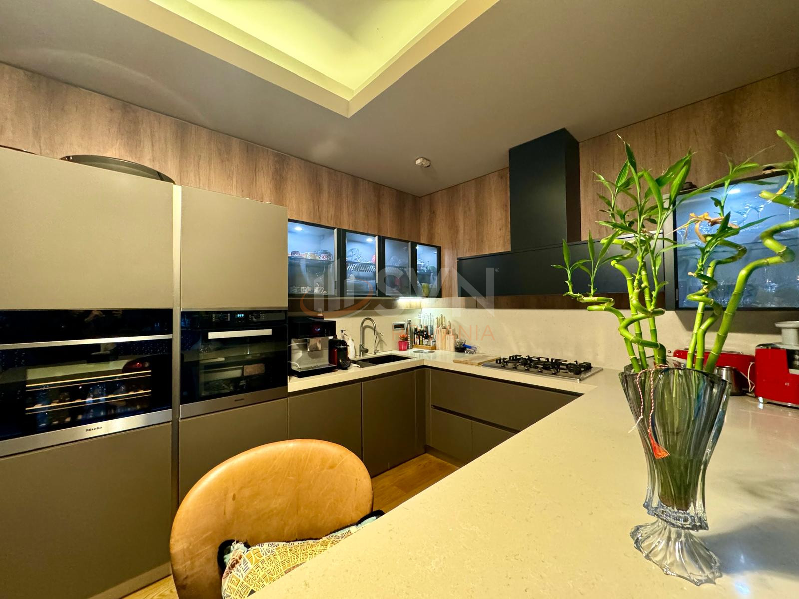 Casa, 8 camere Bucuresti/Iancu Nicolae