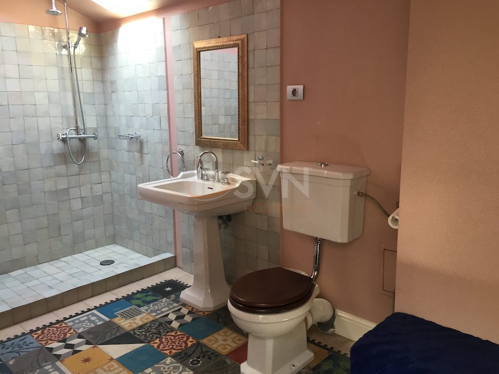 Casa, 8 camere Bucuresti/Armeneasca