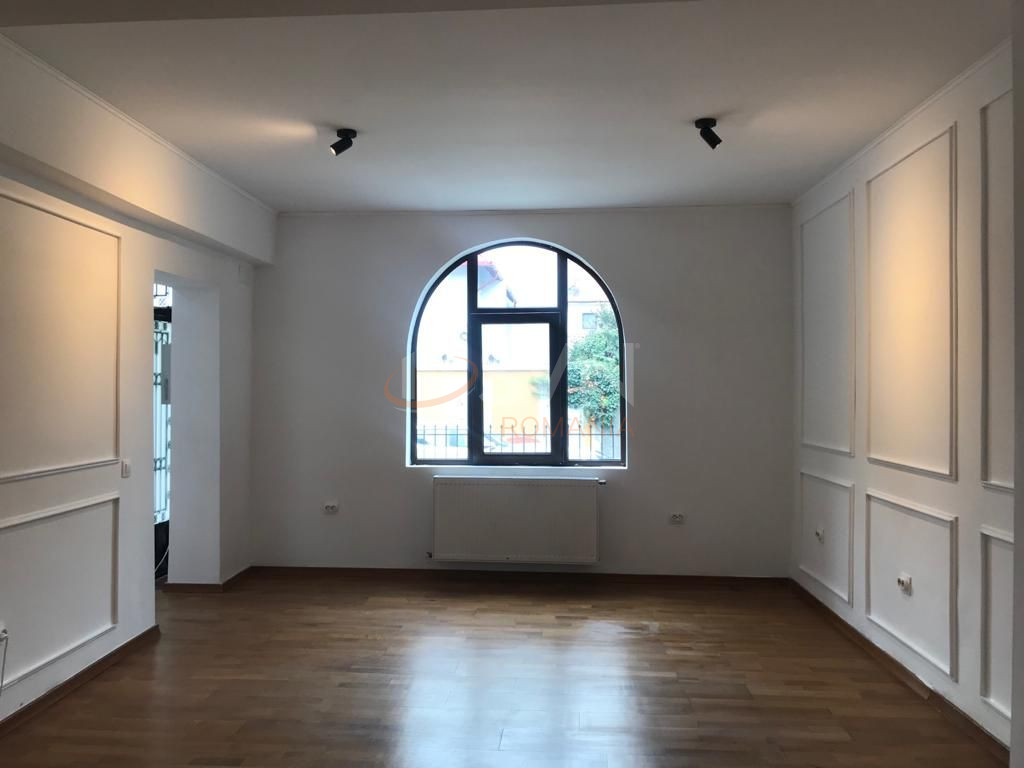 Casa, 8 camere Bucuresti/Aviatorilor