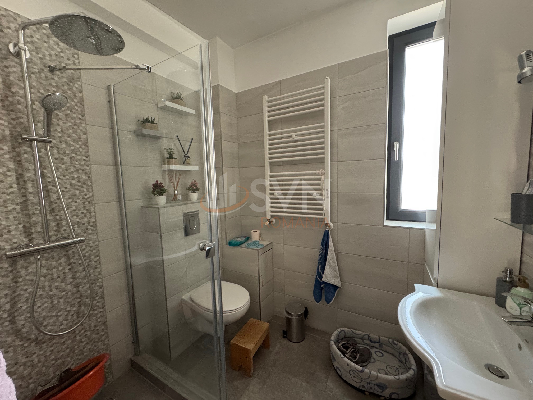 Casa, 8 camere Bucuresti/Titan