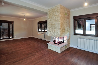 Casa, 9 camere Bucuresti/Vatra Luminoasa