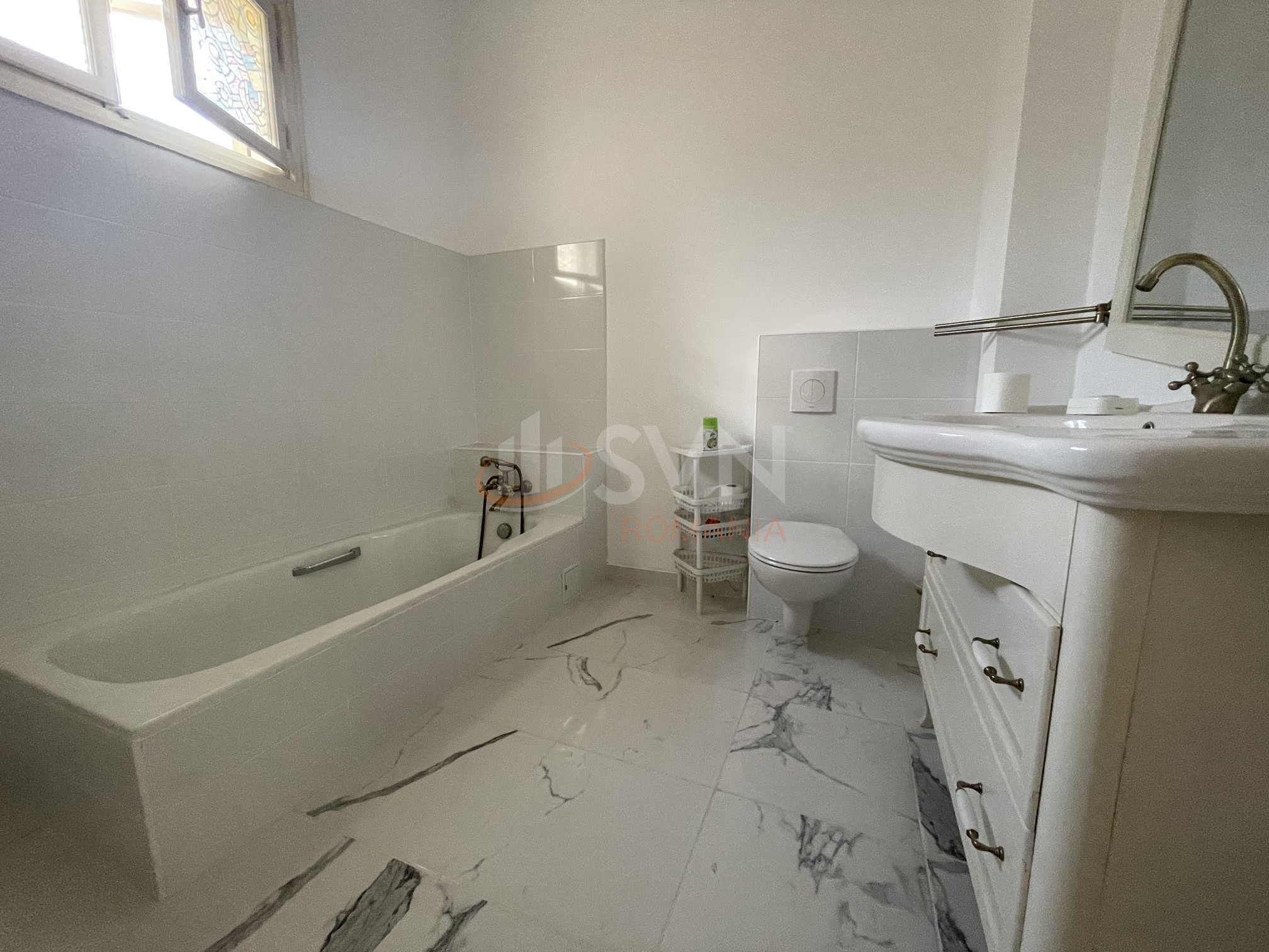 Casa, 9 camere Bucuresti/Bucurestii Noi