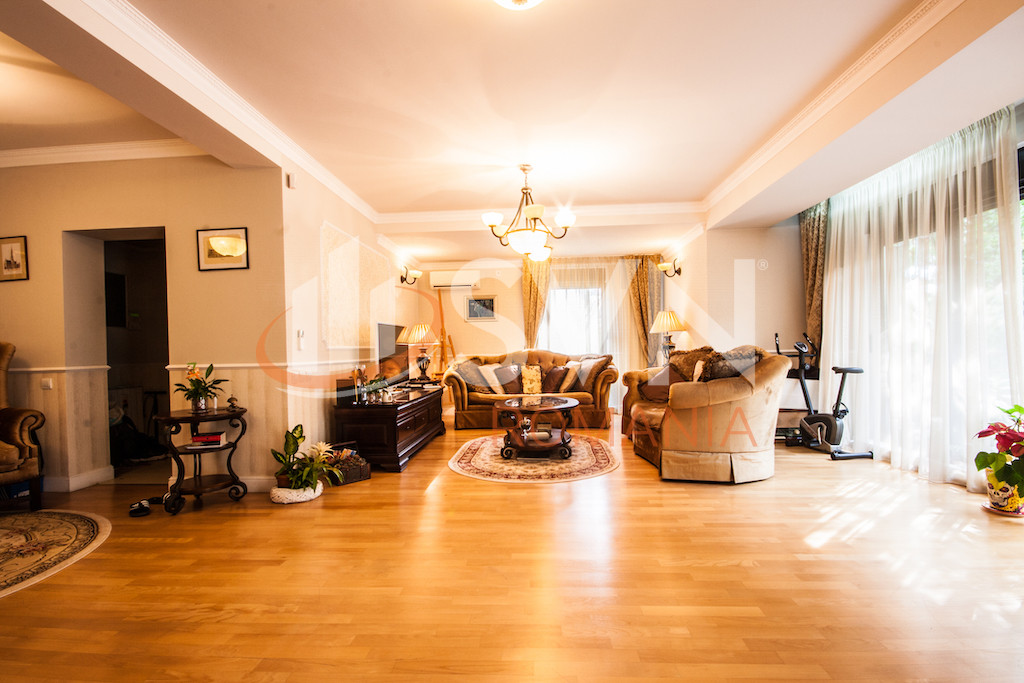 Casa, 9 camere Bucuresti/Pipera