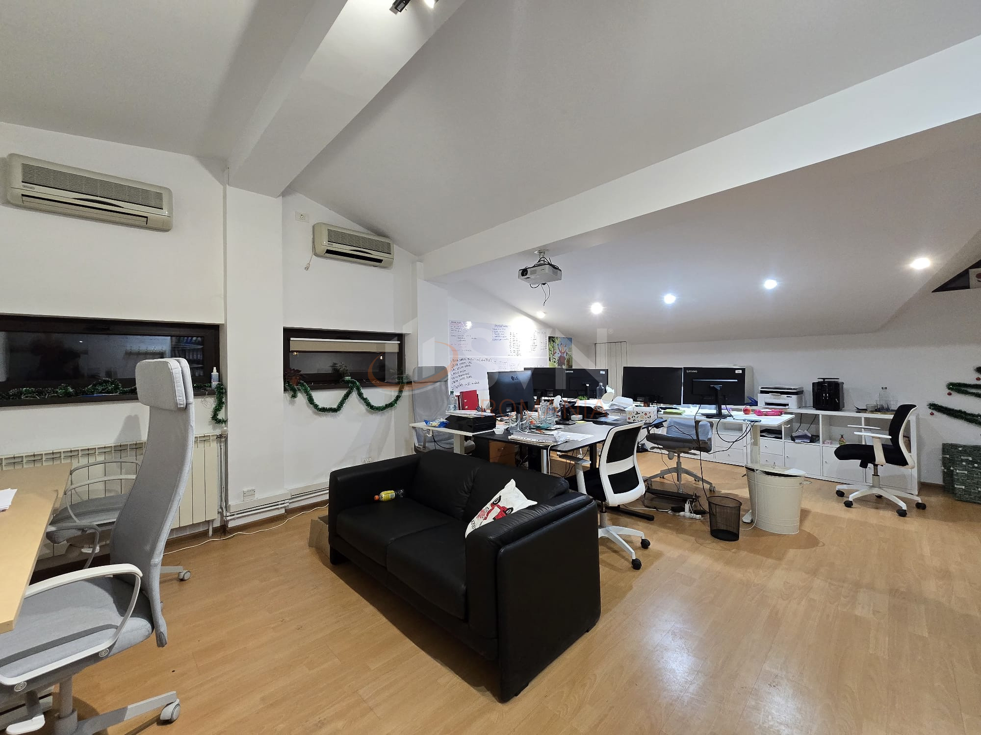 Casa, 9 camere Bucuresti/Domenii