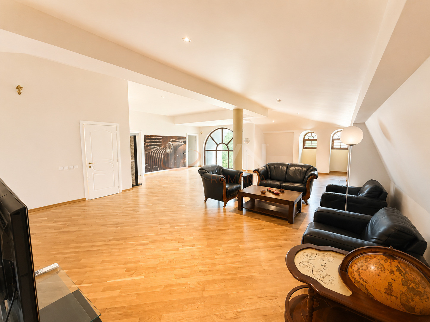 Casa, 9 camere Bucuresti/Iancu Nicolae