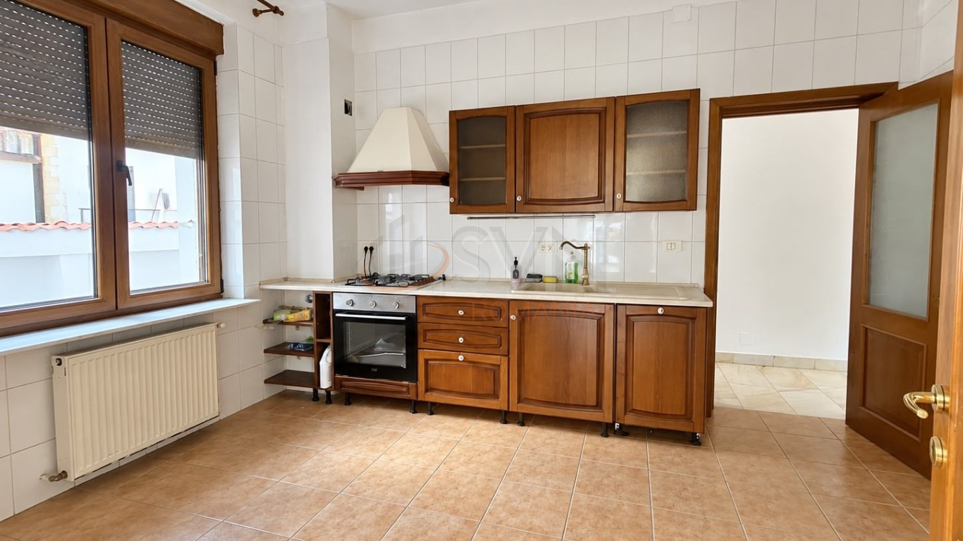 Casa, 9 camere Bucuresti/Aviatiei