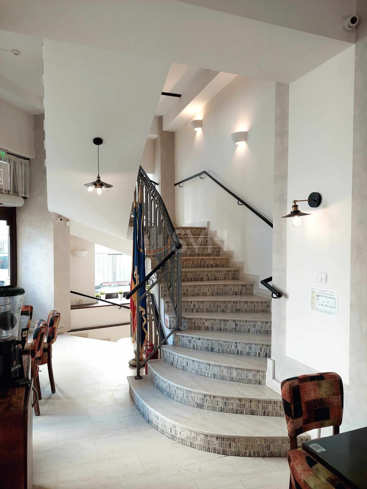 Casa, 9 camere Bucuresti/Piata Unirii (s3)