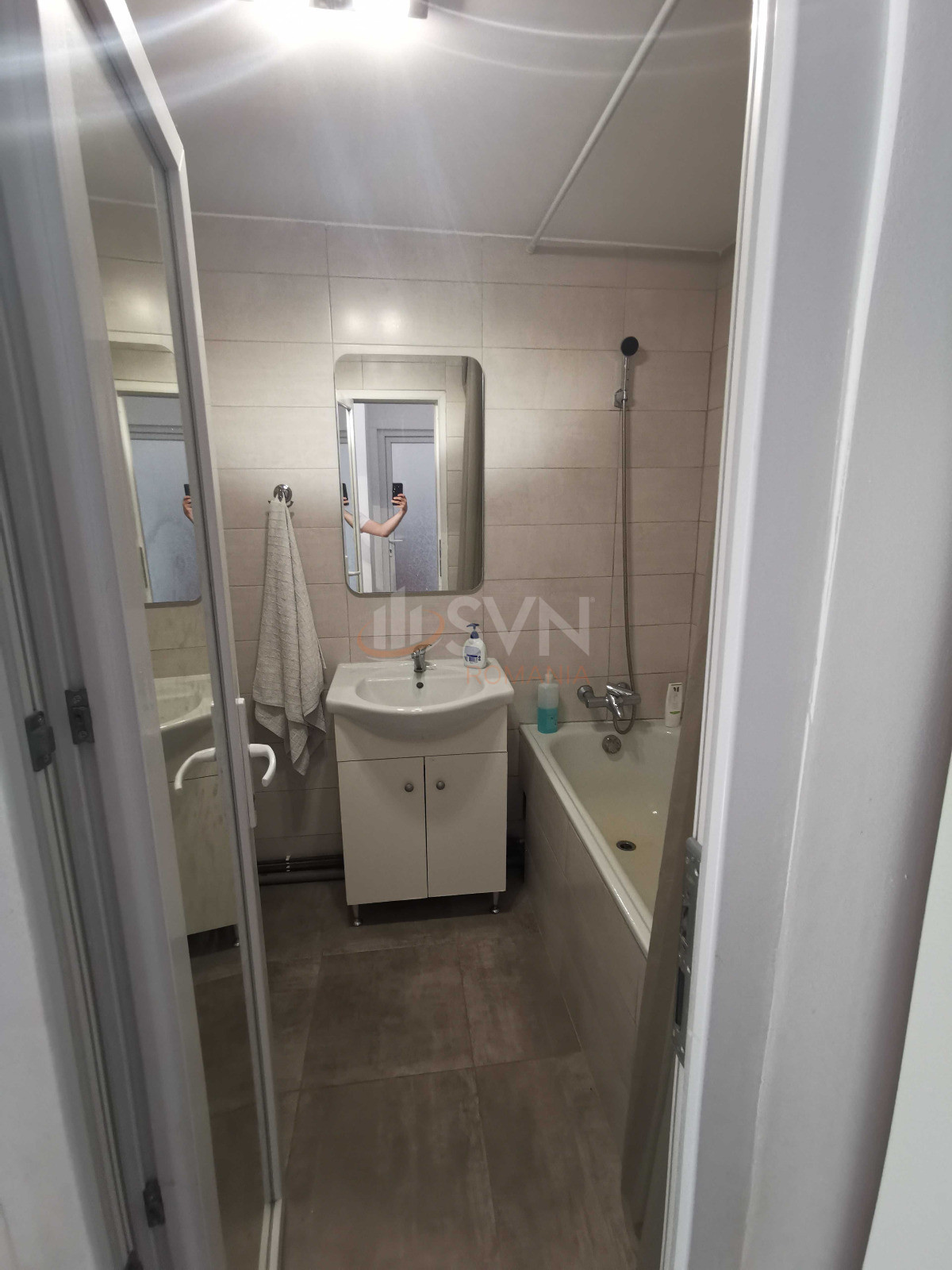 Garsoniera Bucuresti/Costin Georgian