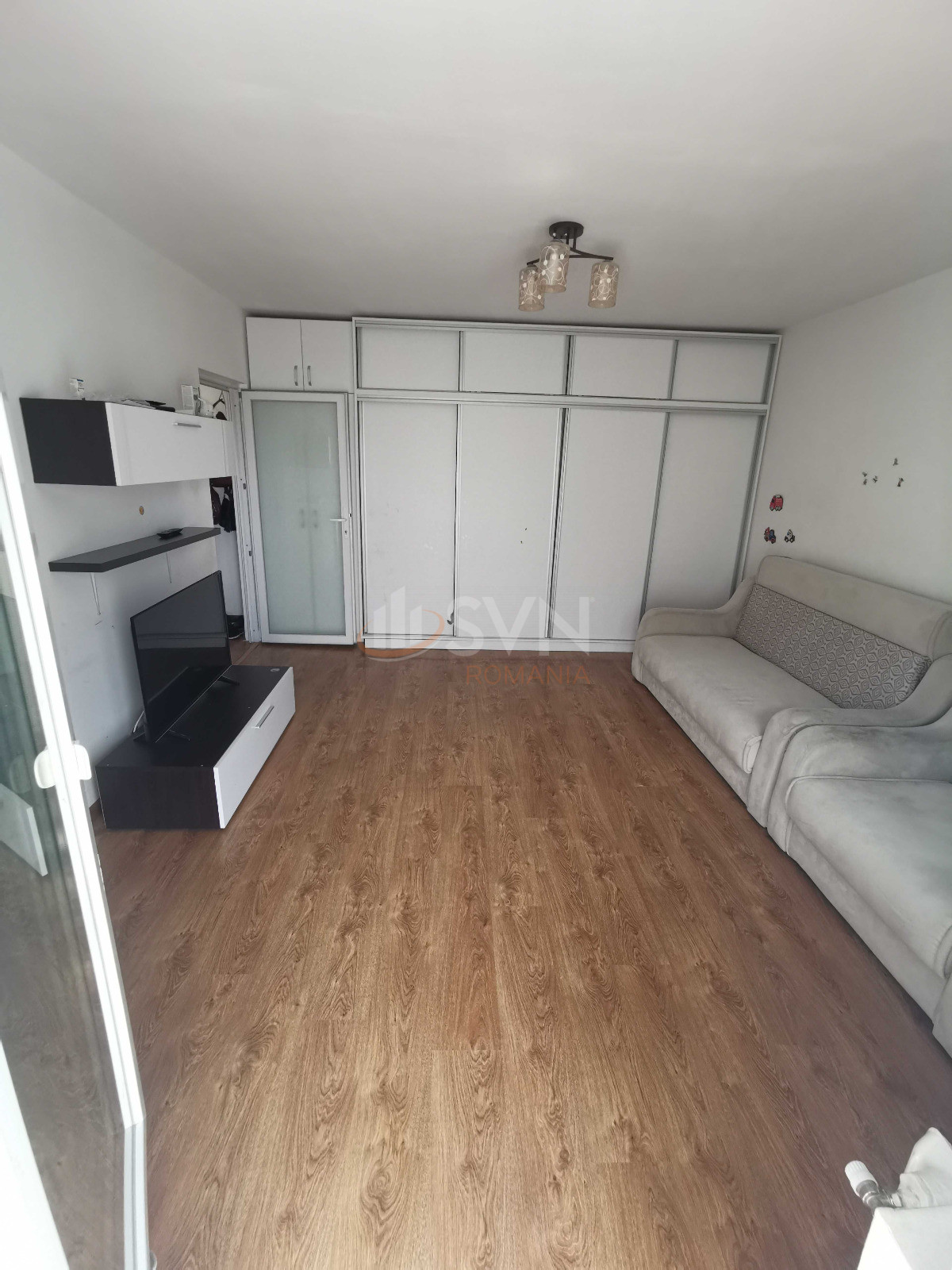 Garsoniera Bucuresti/Costin Georgian