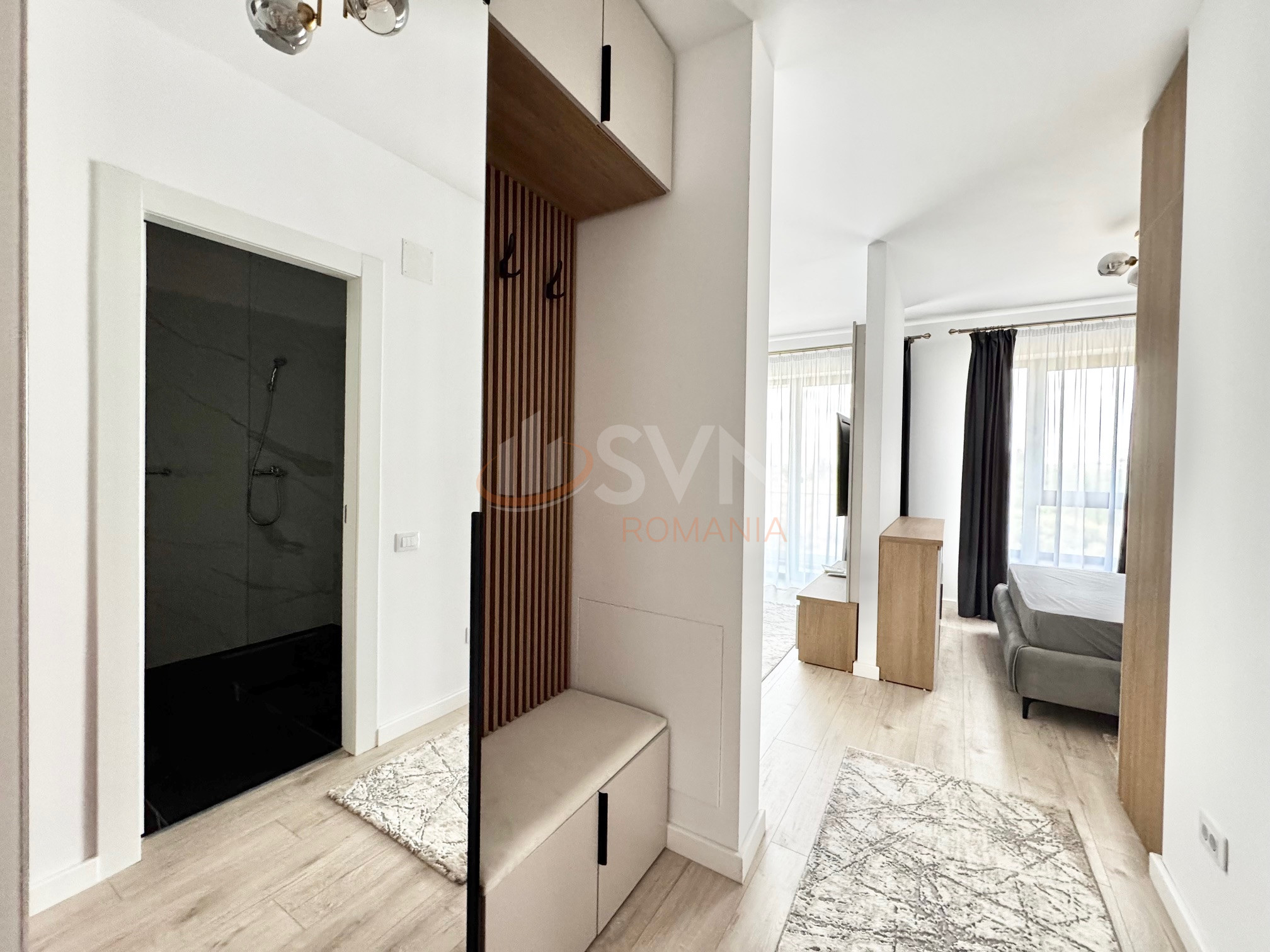 Garsoniera Bucuresti/Sisesti