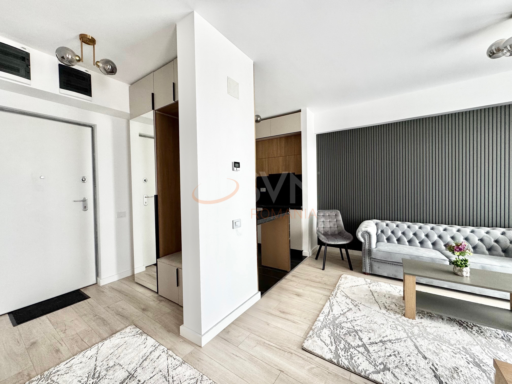 Garsoniera Bucuresti/Sisesti