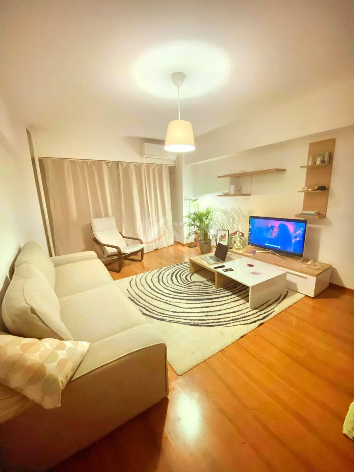 Garsoniera Bucuresti/Dacia