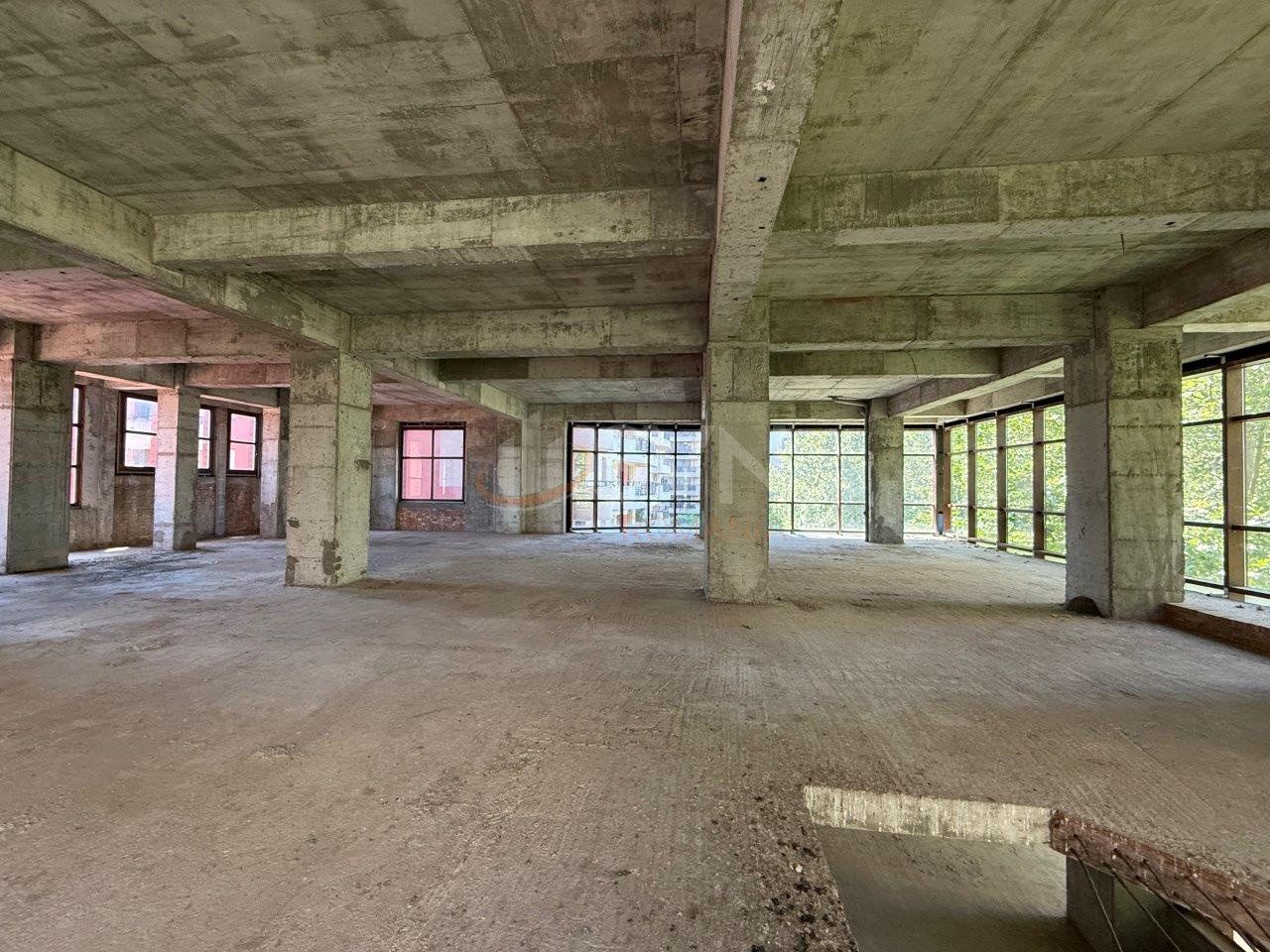 Spatiu comercial 1100 mp Bucuresti/Stefan Cel Mare