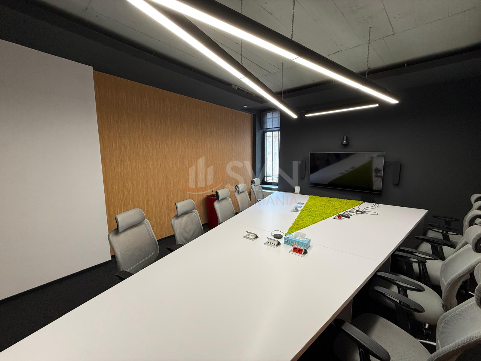 Spatiu comercial 1100 mp Bucuresti/P-ta Universitatii