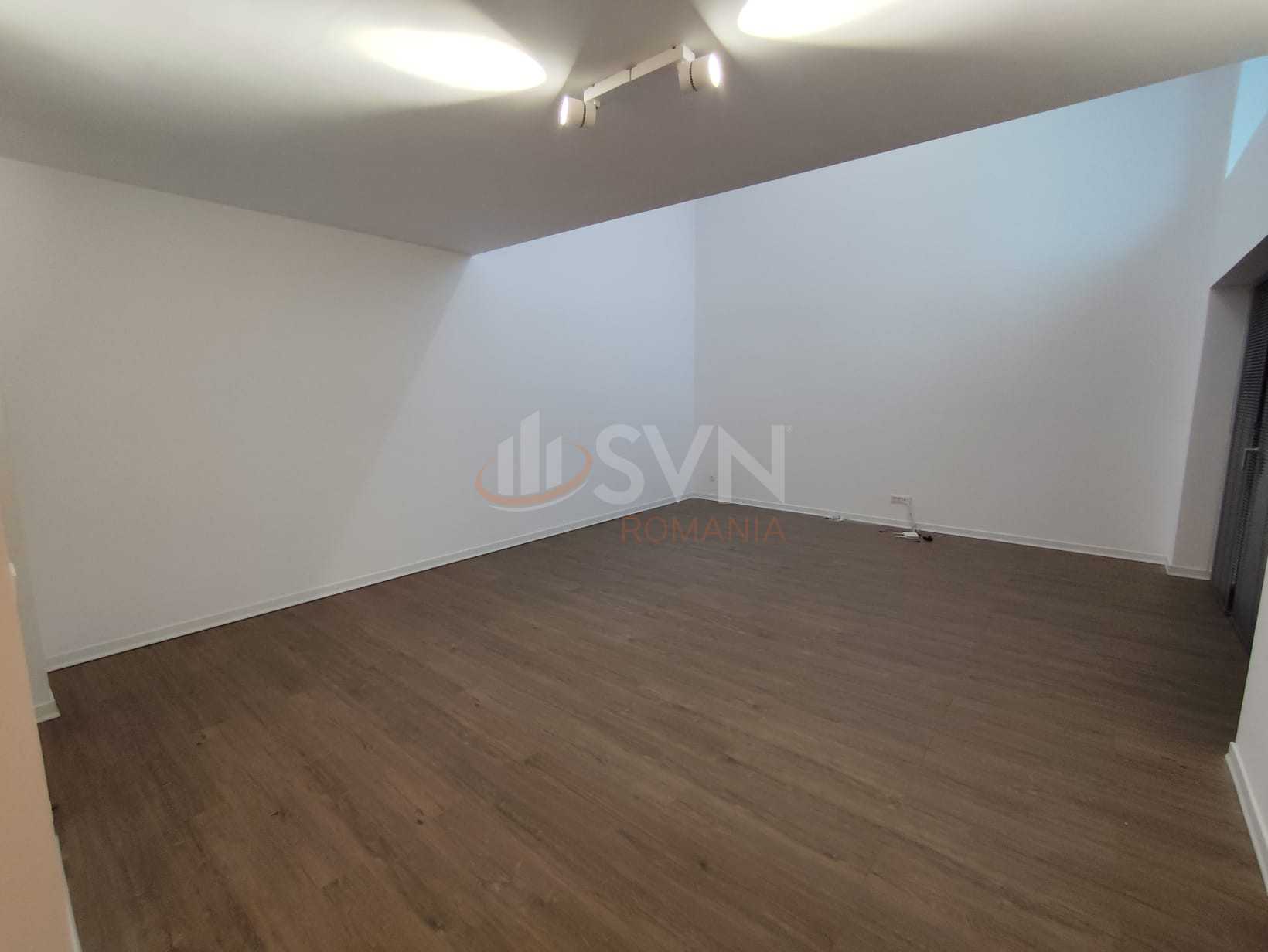 Spatiu comercial 118.7 mp Bucuresti/Aviatiei