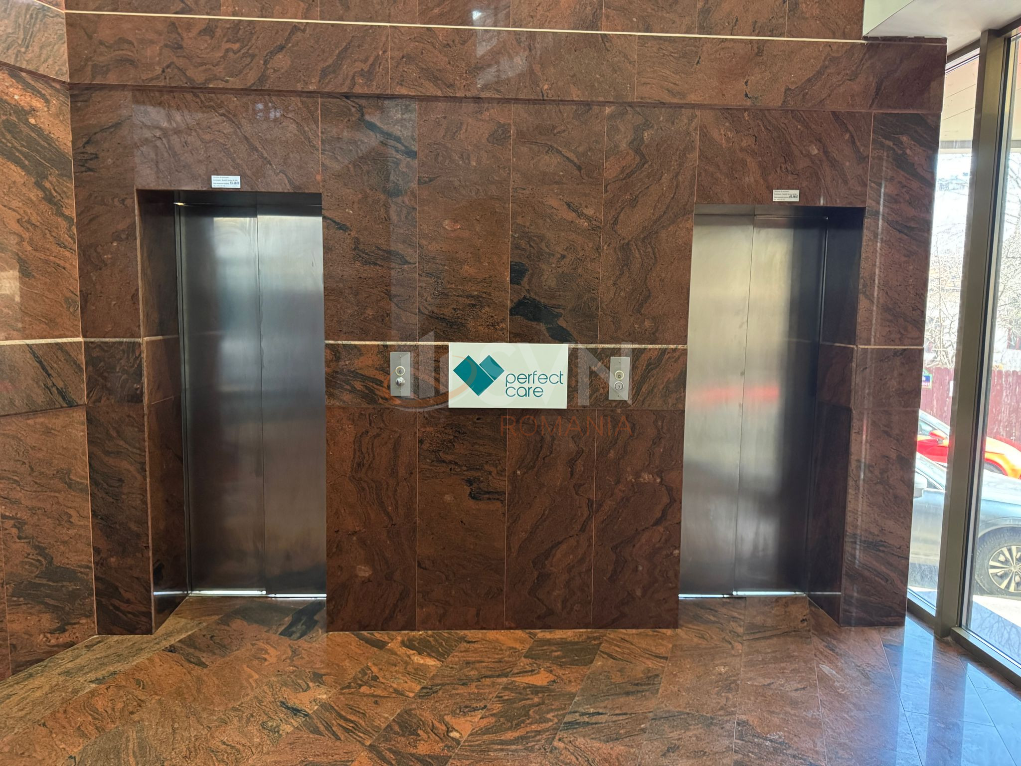 Spatiu comercial 1200 mp Bucuresti/Victoriei