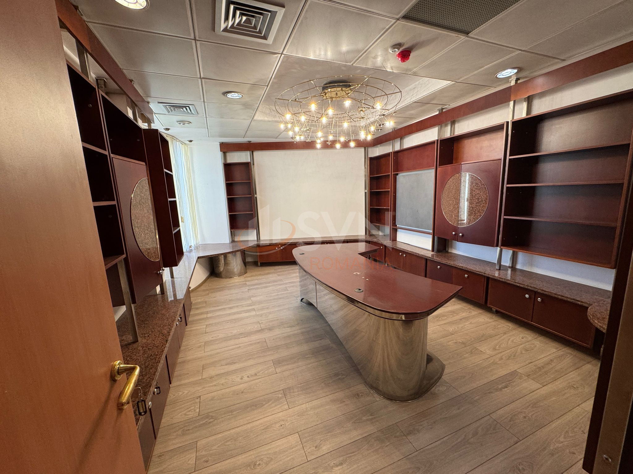 Spatiu comercial 1200 mp Bucuresti/Victoriei