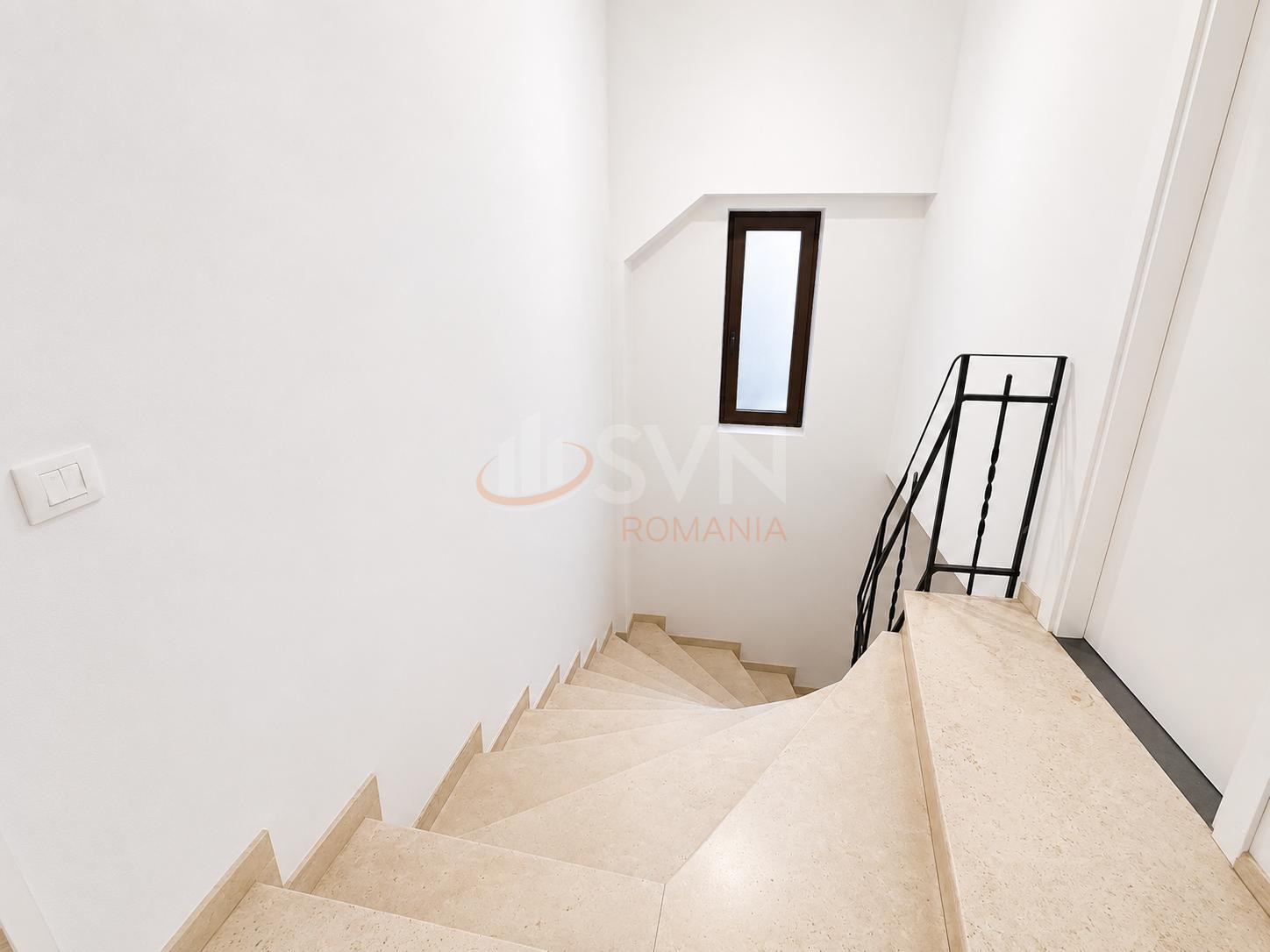 Spatiu comercial 132 mp Bucuresti/P-ta Victoriei