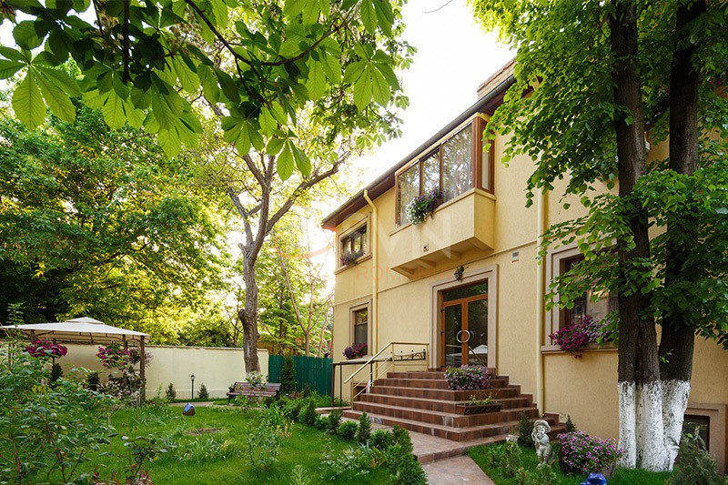 Spatiu comercial 145 mp Bucuresti/Parcul Carol