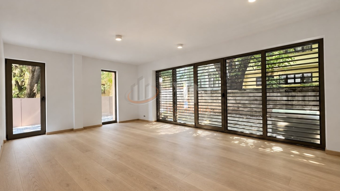 Spatiu comercial 175 mp Bucuresti/P-ta Victoriei