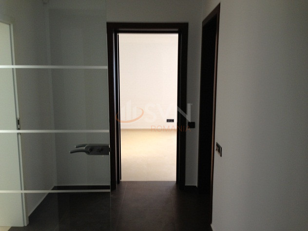 Spatiu comercial 180 mp Bucuresti/Aviatiei