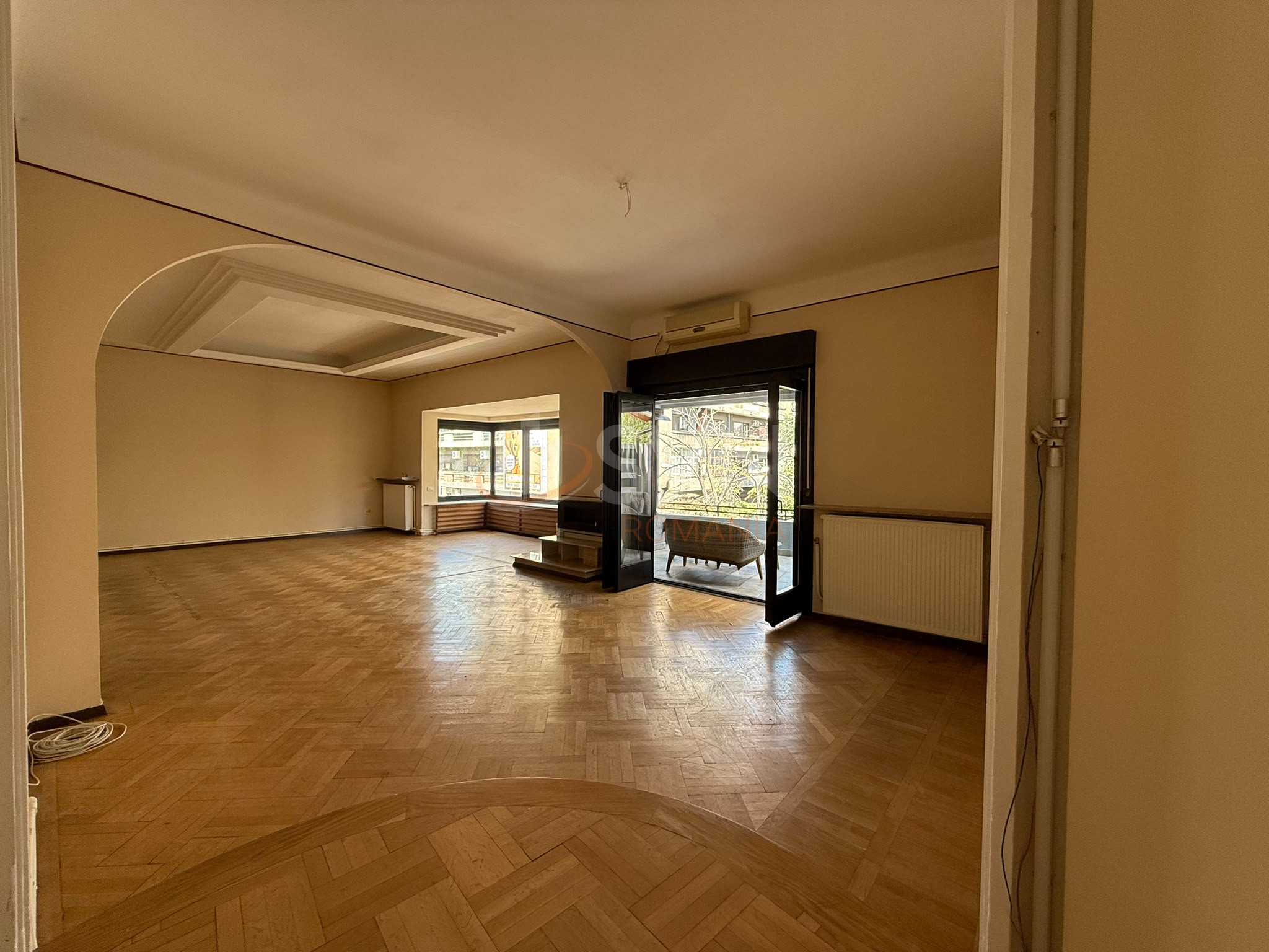 Spatiu comercial 216.1 mp Bucuresti/Victoriei