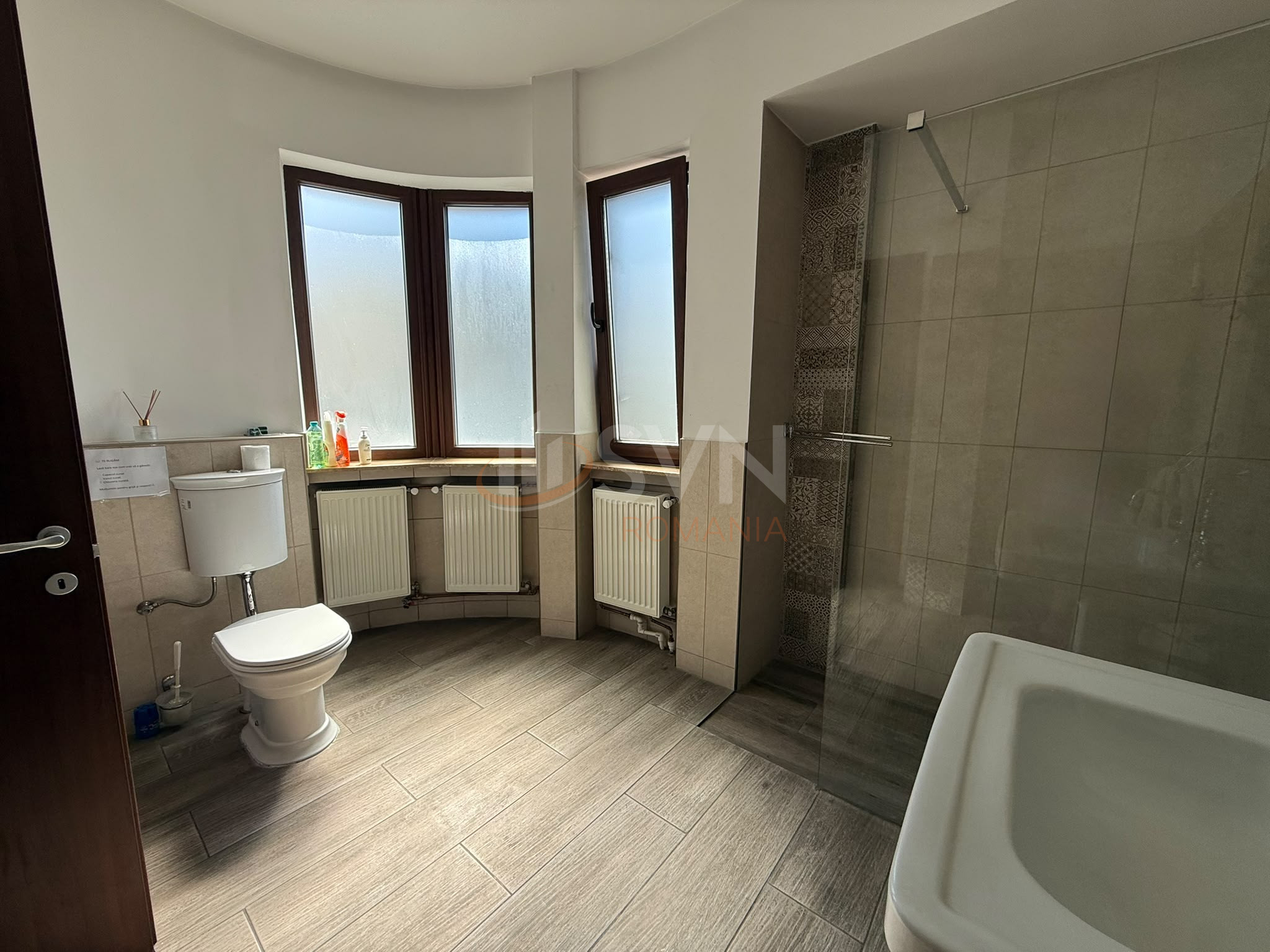 Spatiu comercial 216.1 mp Bucuresti/Victoriei
