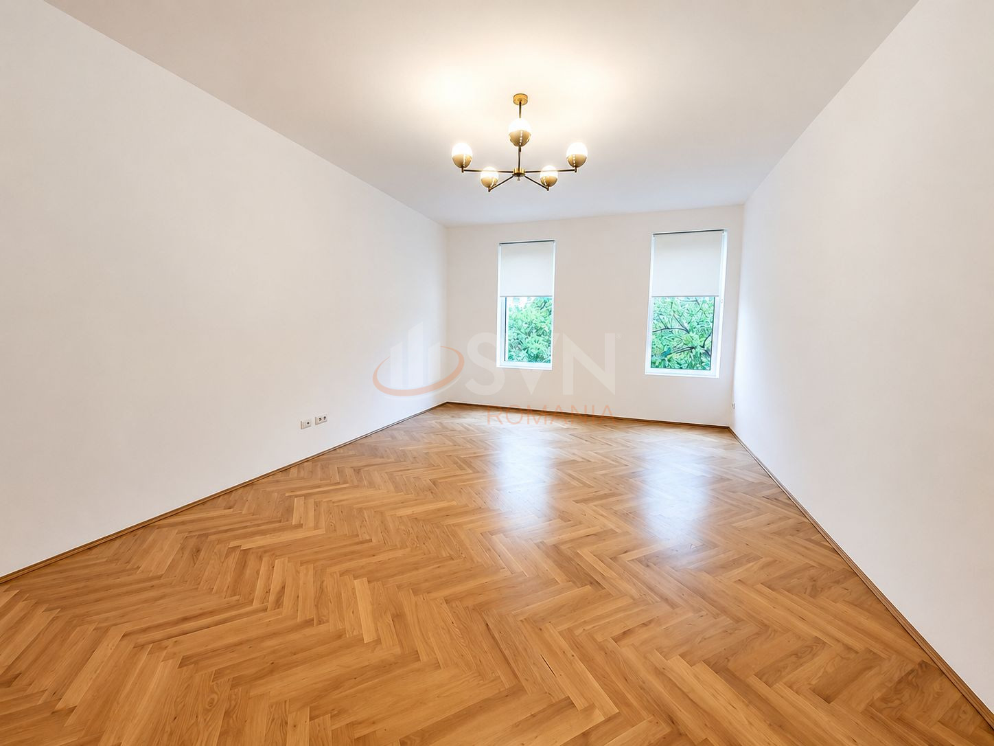 Spatiu comercial 220 mp Bucuresti/P-ta Victoriei