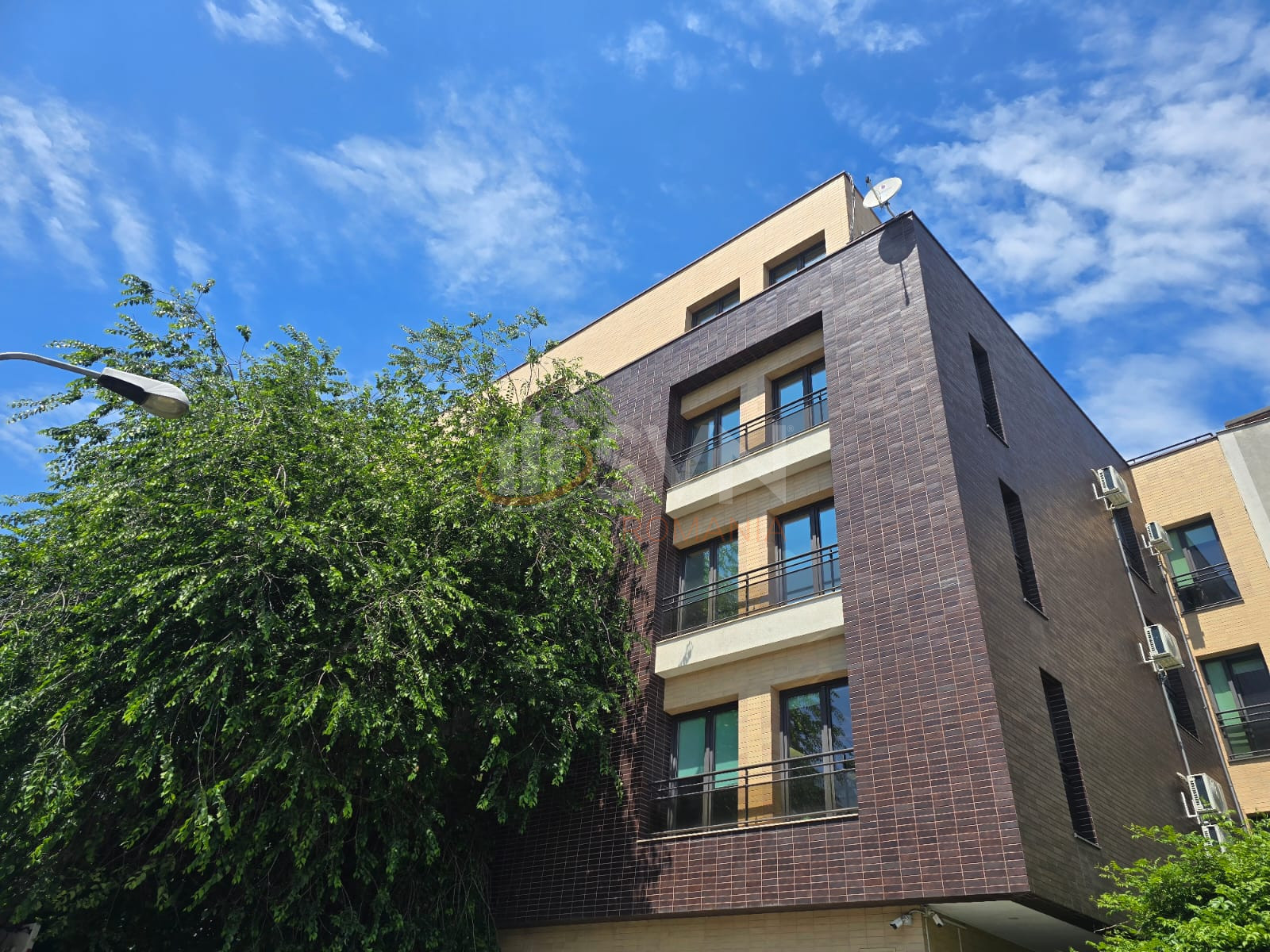 Spatiu comercial 2444 mp Bucuresti/Gradina Icoanei
