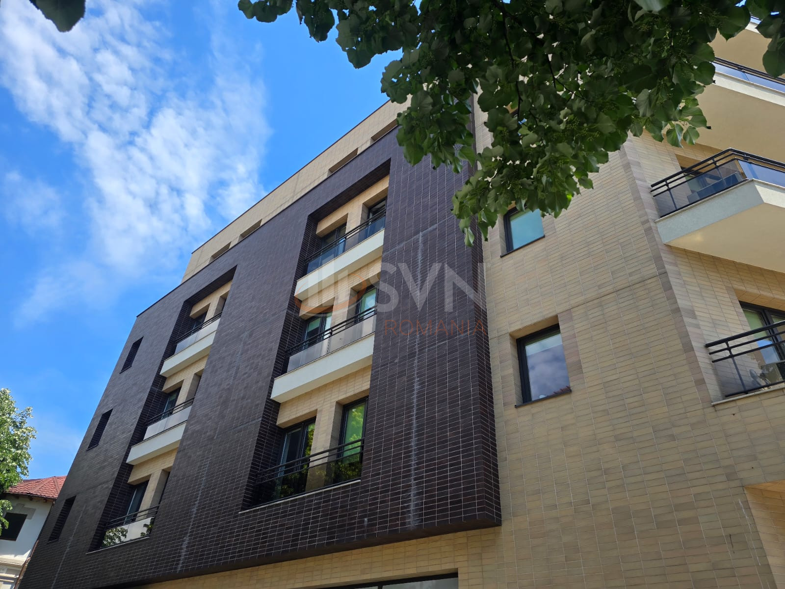 Spatiu comercial 2444 mp Bucuresti/Gradina Icoanei