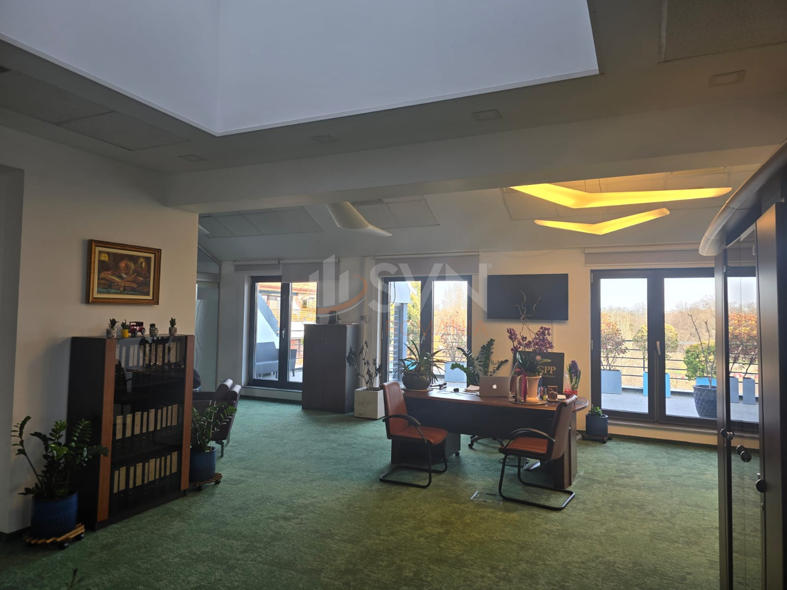 Spatiu comercial 2520 mp Bucuresti/P-ta Presei Libere