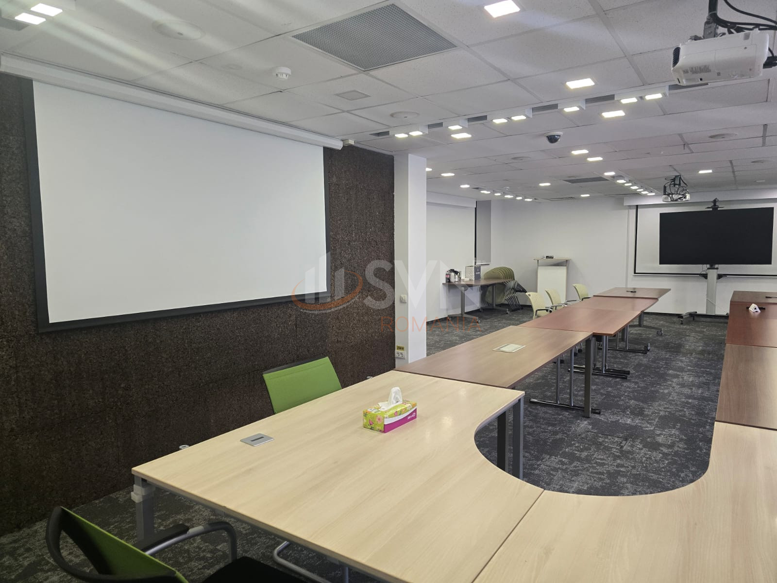 Spatiu comercial 2520 mp Bucuresti/P-ta Presei Libere
