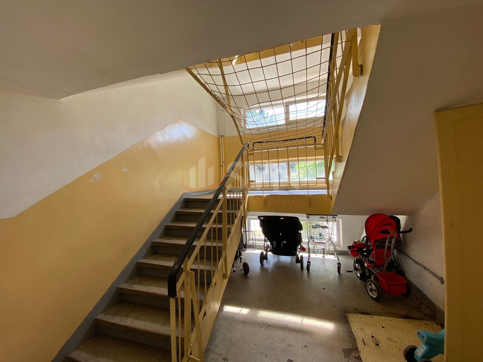 Spatiu comercial 2700 mp Bucuresti/Ozana