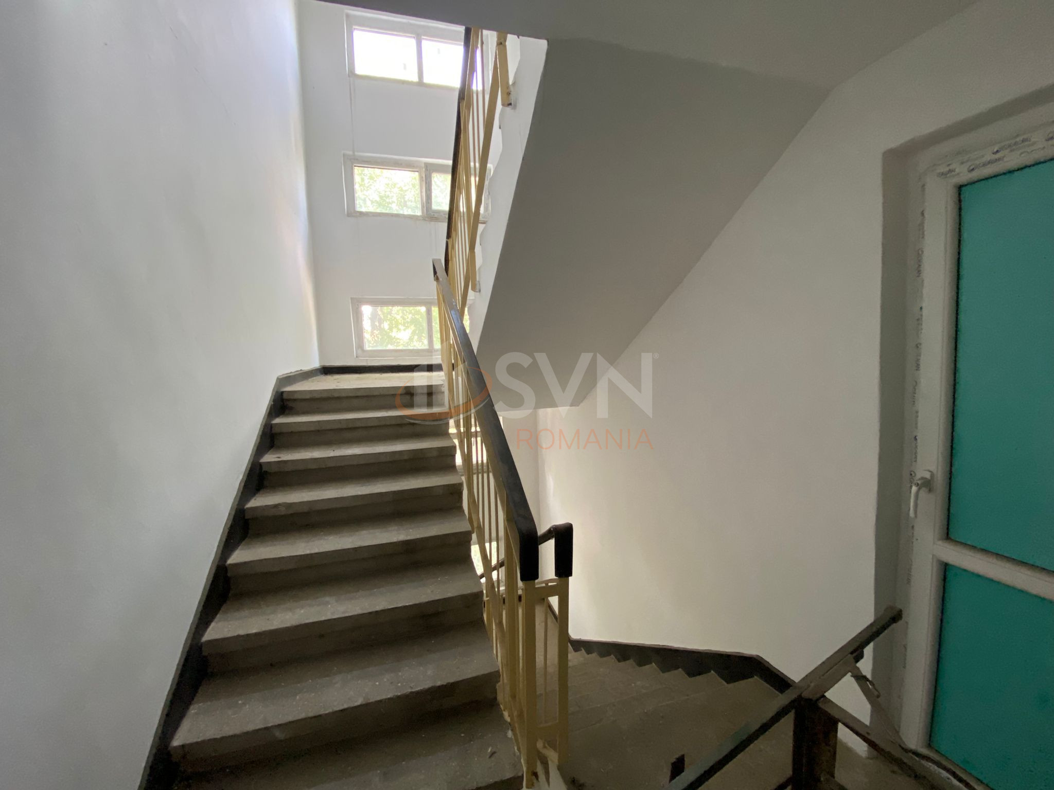 Spatiu comercial 2700 mp Bucuresti/Ozana