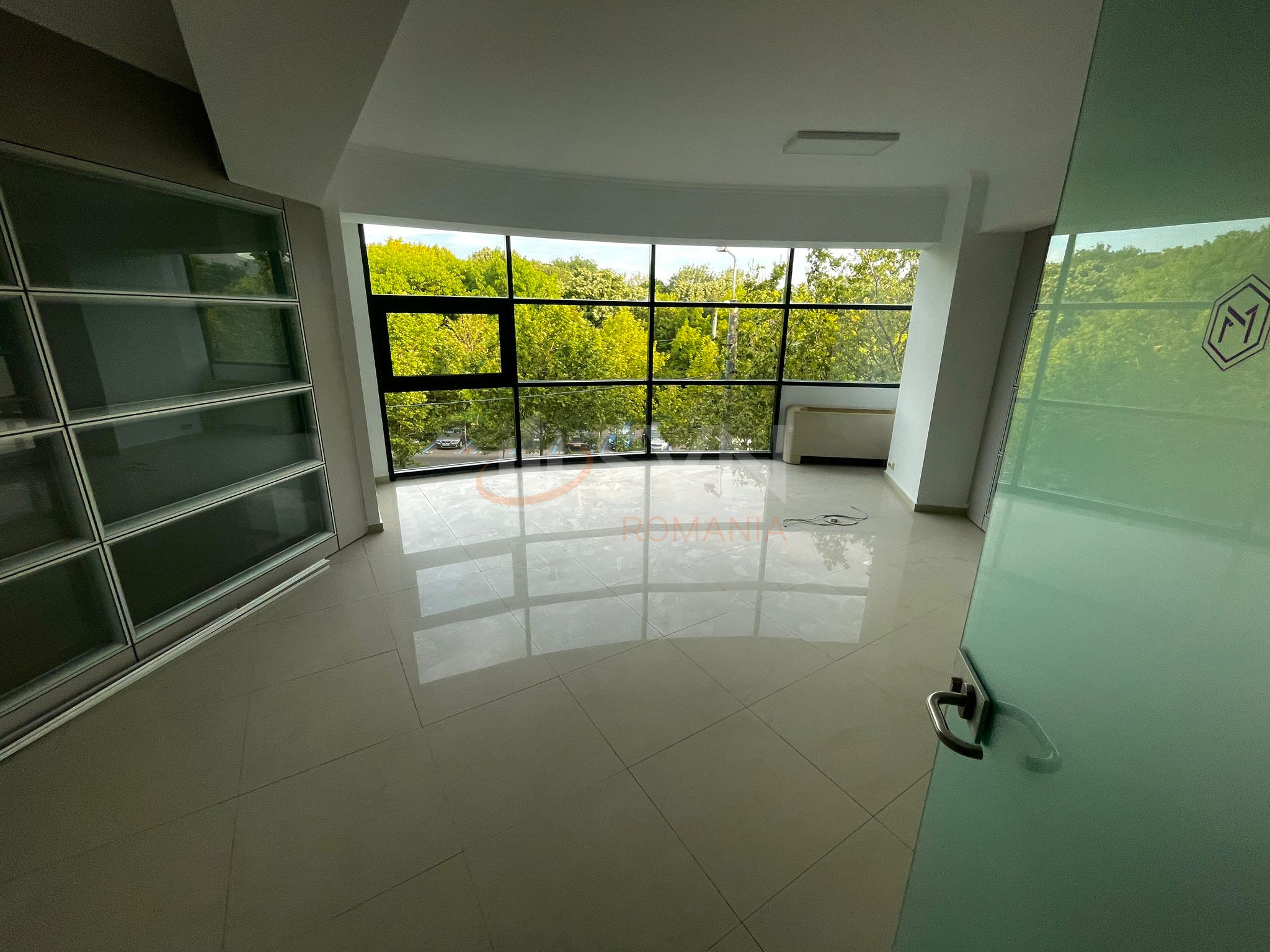 Spatiu comercial 285 mp Bucuresti/Baba Novac