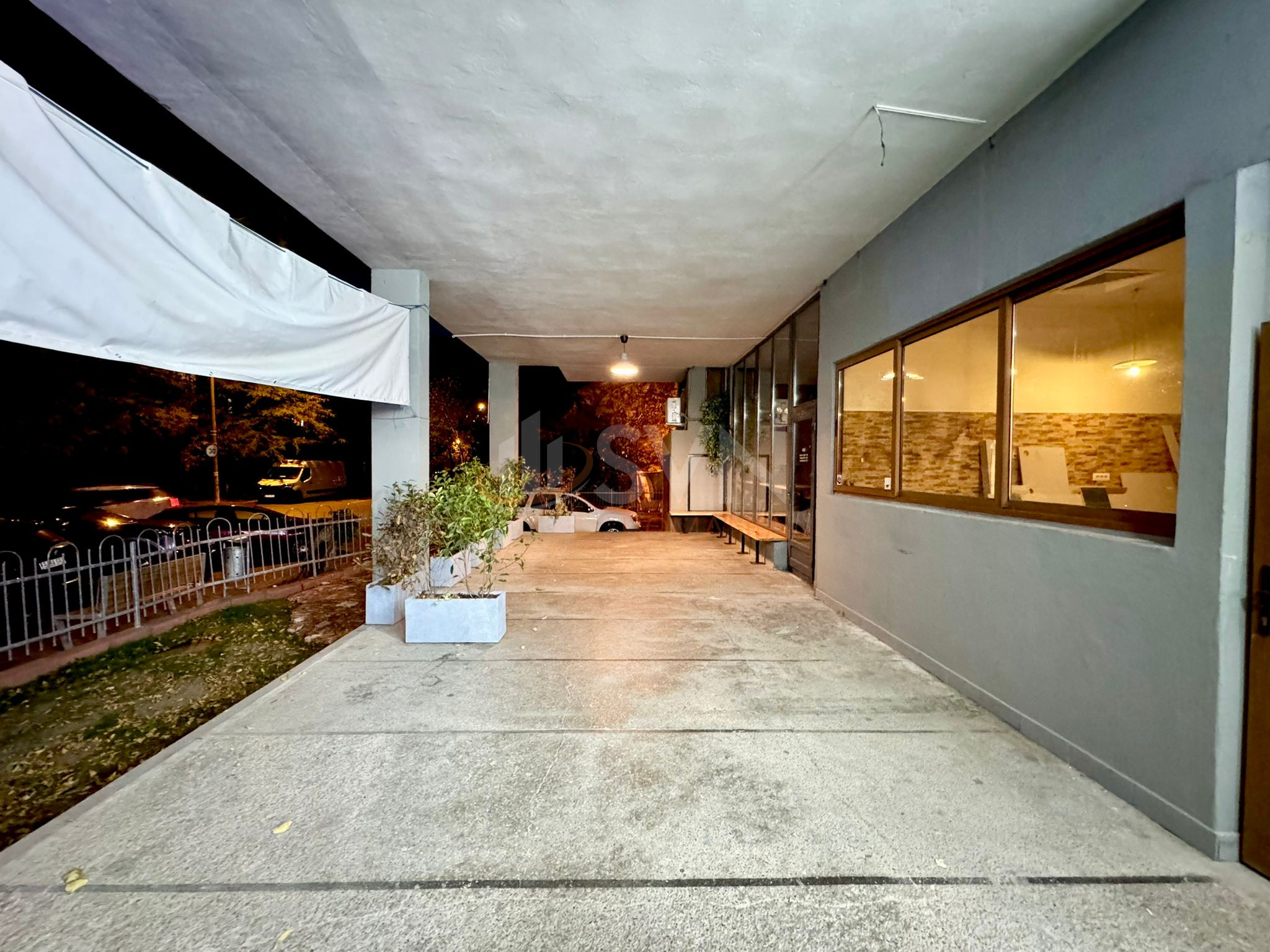 Spatiu comercial 30 mp Bucuresti/Baba Novac