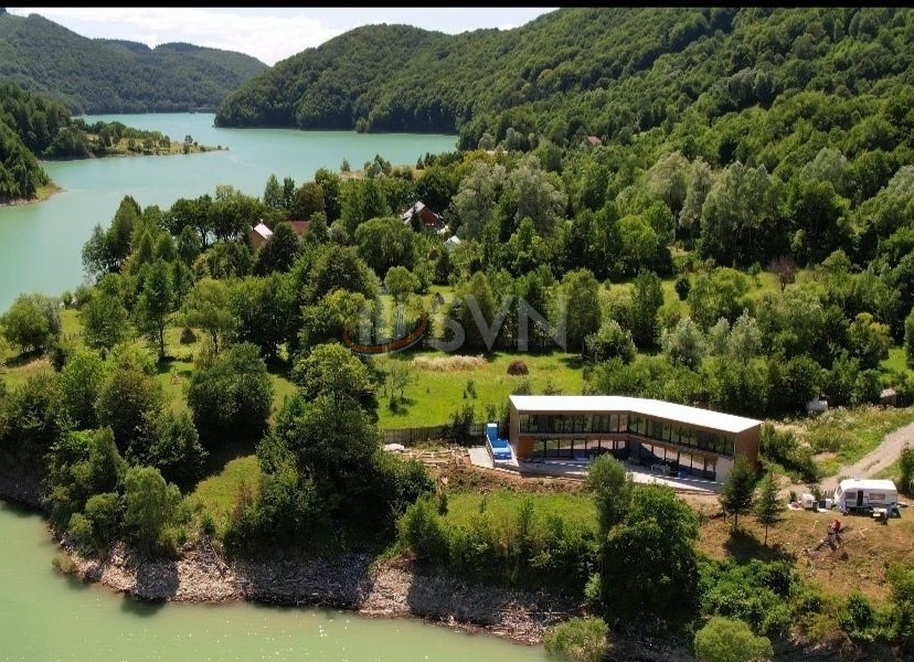 Spatiu comercial 320 mp Prahova/Centru