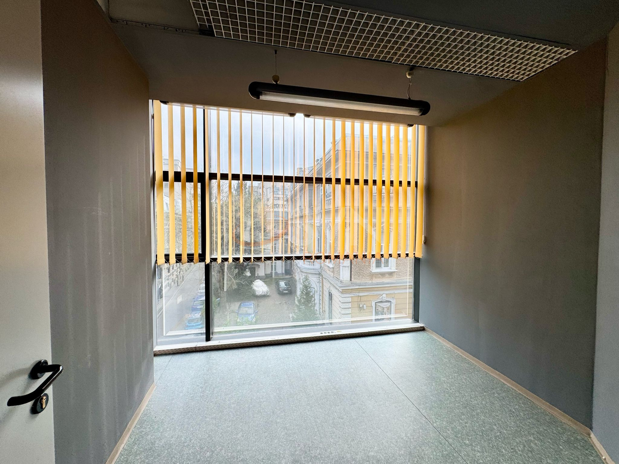 Spatiu comercial 443 mp Bucuresti/Universitate (s1)
