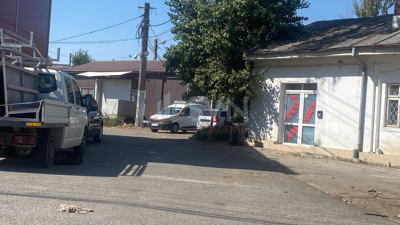 Spatiu comercial 573.69 mp Prahova/Malu Rosu