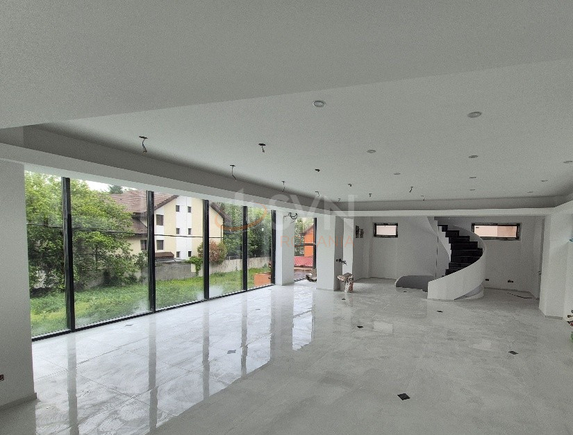 Spatiu comercial 580 mp Bucuresti/Herastrau