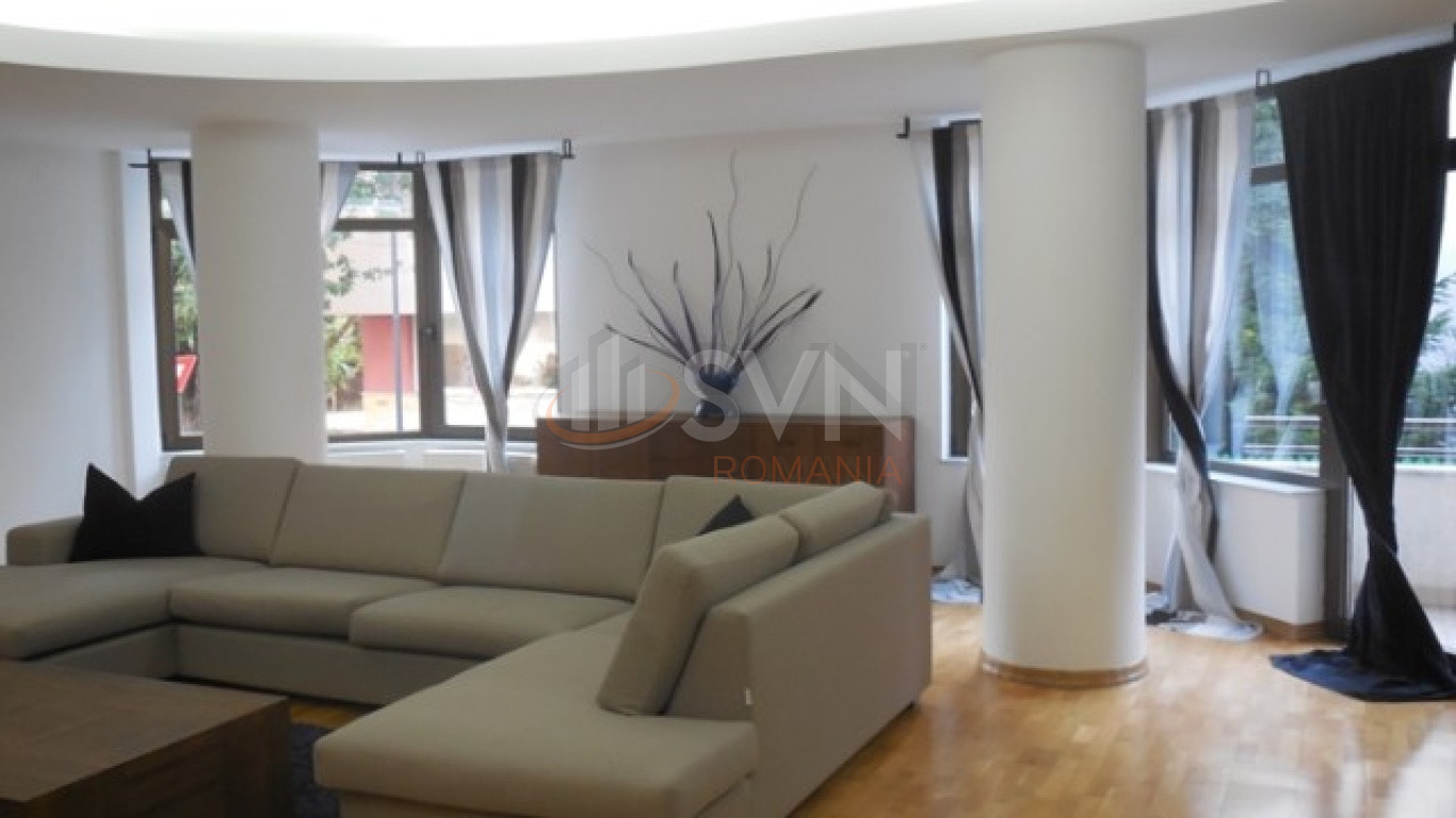 Spatiu comercial 690 mp Bucuresti/Primaverii