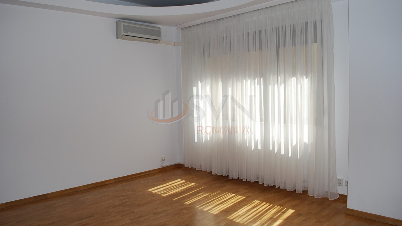 Spatiu comercial 690 mp Bucuresti/Primaverii
