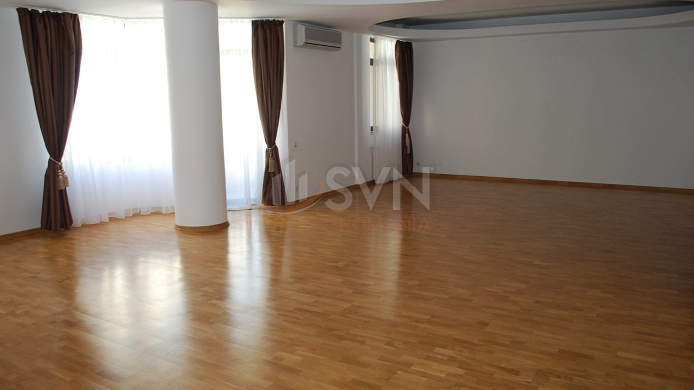 Spatiu comercial 690 mp Bucuresti/Primaverii