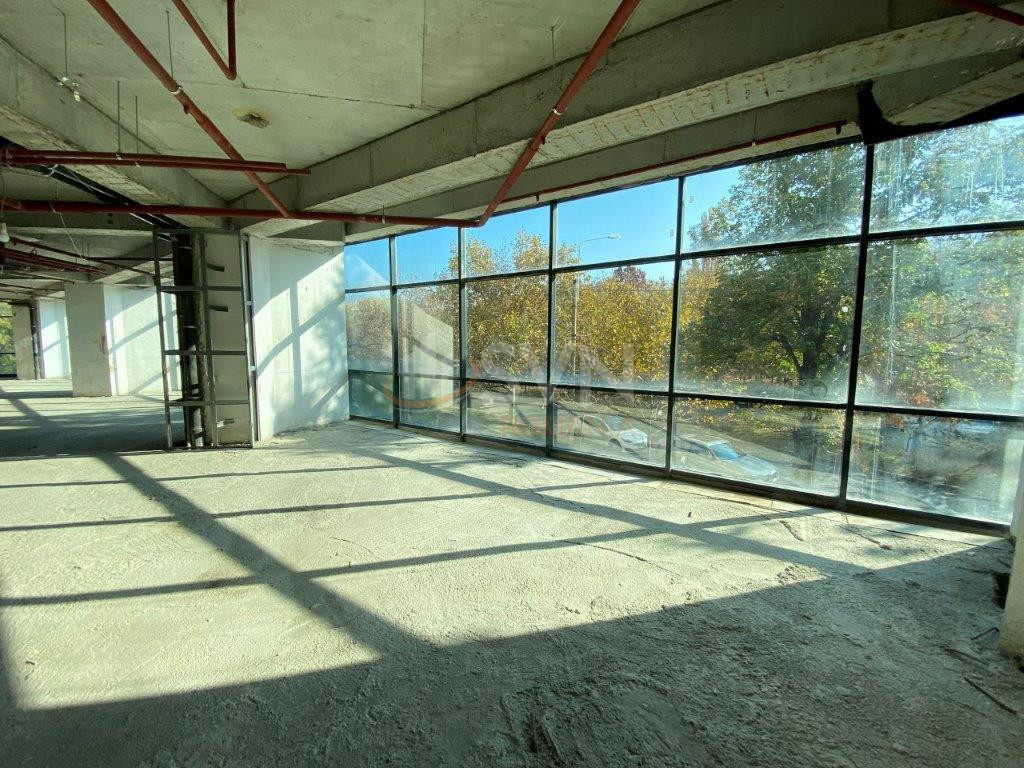 Spatiu comercial 707 mp Bucuresti/Baba Novac