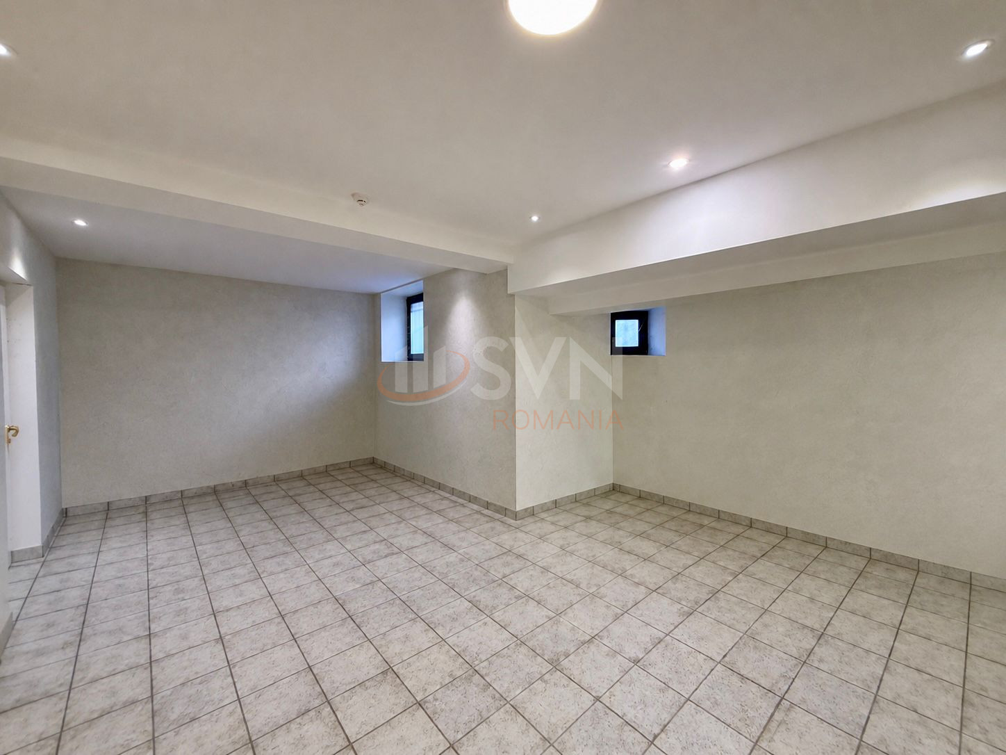 Spatiu comercial 75 mp Bucuresti/P-ta Victoriei