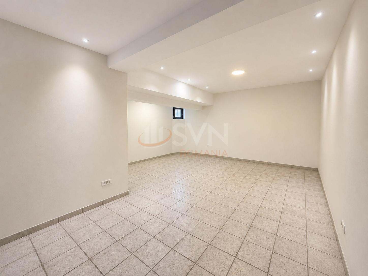 Spatiu comercial 75 mp Bucuresti/P-ta Victoriei