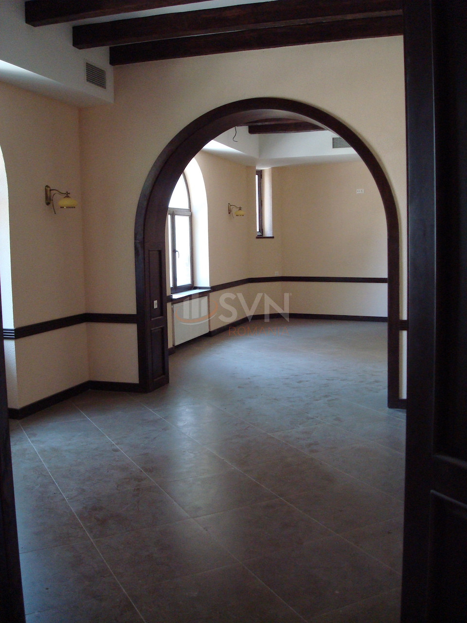 Spatiu comercial 829 mp Bucuresti/Piata Victoriei