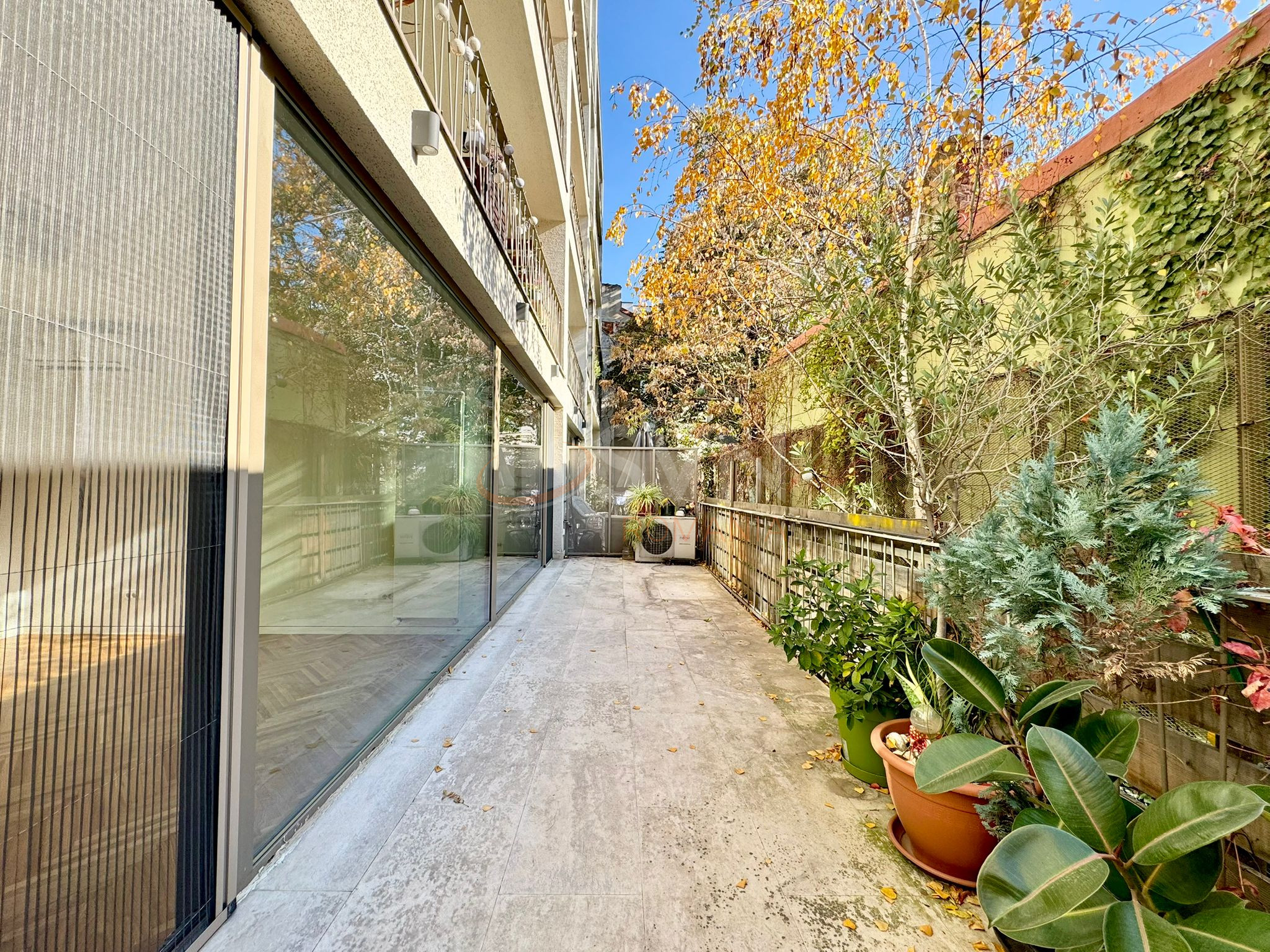 Spatiu comercial 96.93 mp Bucuresti/Piata Victoriei